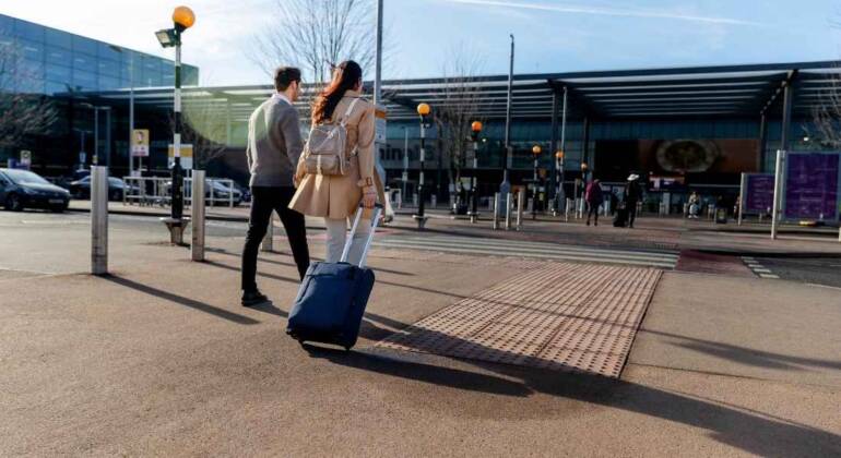 Reliable Airport Transfers from Camberley, Farnborough, and Nearby Areas